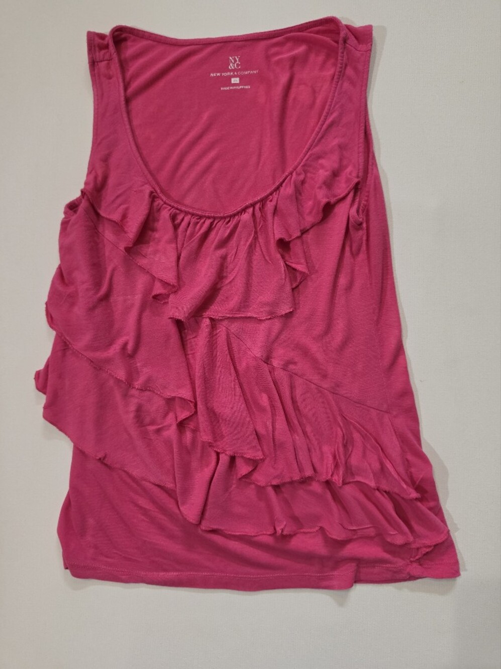 New York And Company Ruffle Front Sleeveless Top Womens Size XS Pink Barbiecore